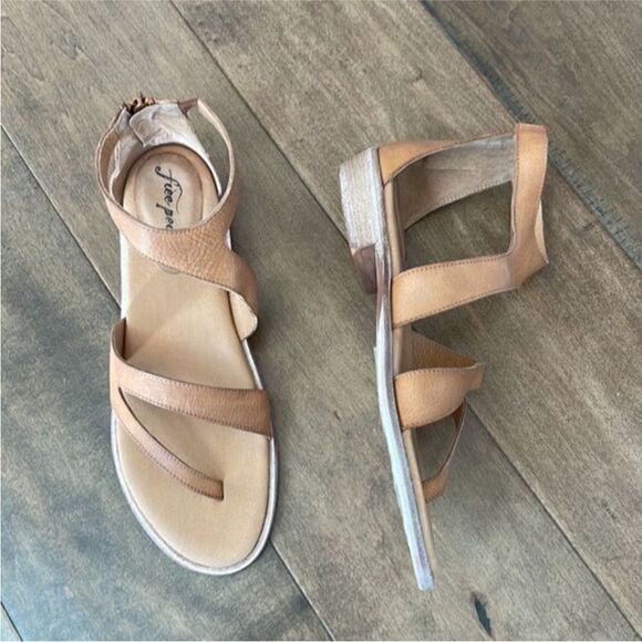 Free People Farrah Asymmetric Sandals Brown Leather EU 41 US 11 NWOB - Picture 3 of 6
